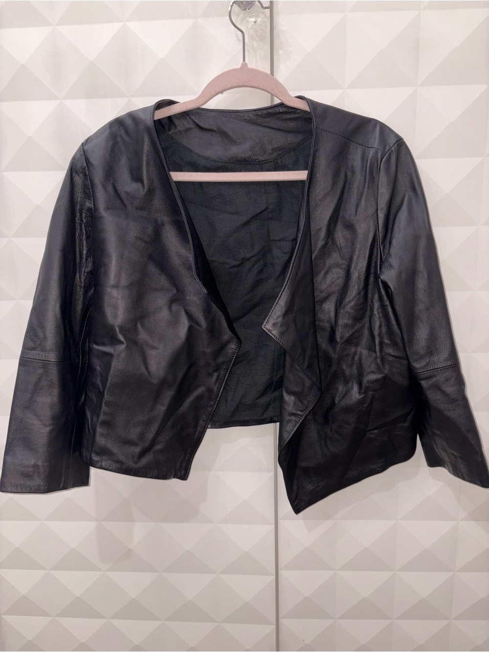 Black Open-Front petite Leather Jacket/cropped from Italy for women 🐼